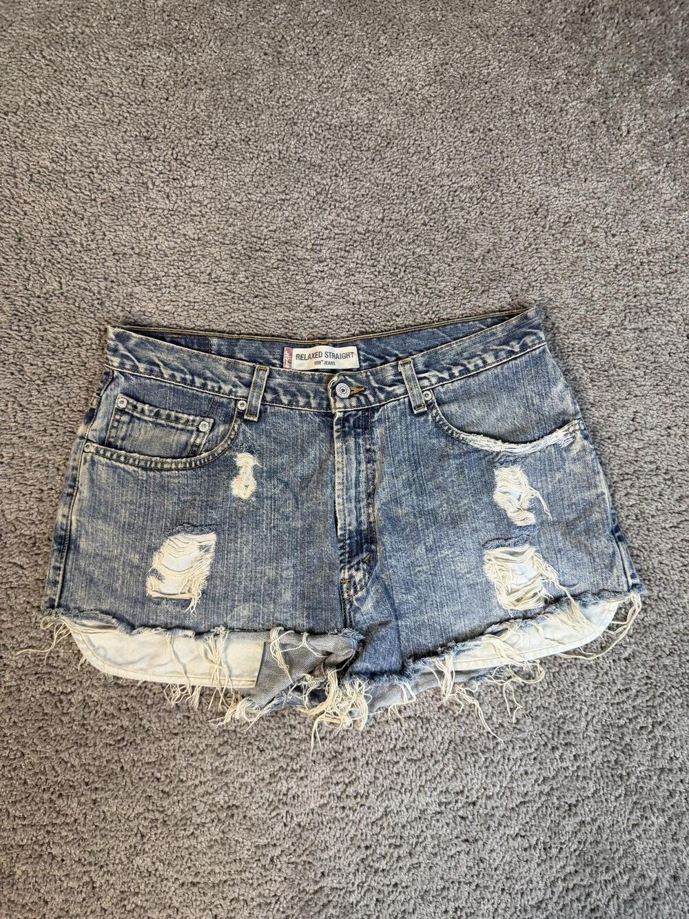 Levis 559 Shorts Womens 34 Cut-Off Blue Denim 34 Waist 2 In Inseam Frayed Hem